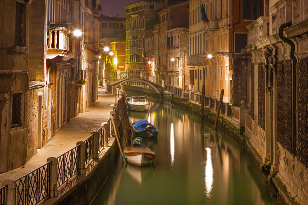 VENICE CANAL AT NIGHT2